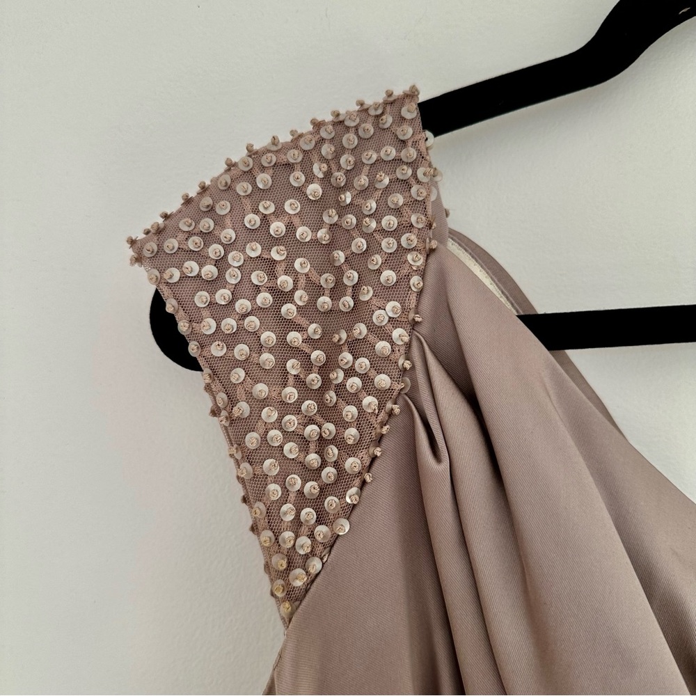 Size 6 Melanie Lyne one shoulder metallic/mushroom grey dress - Picture 3 of 7